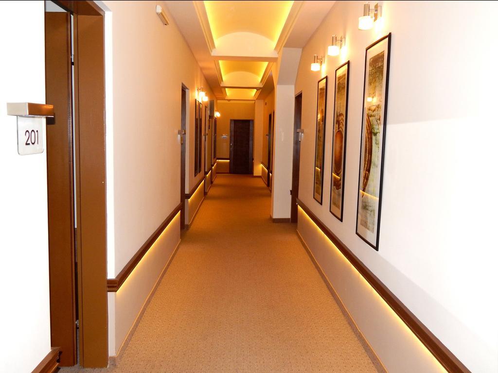 Hotel Emka تيتوفو المظهر الخارجي الصورة